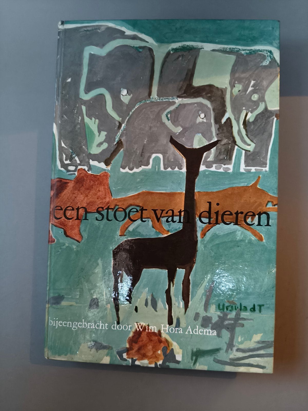 Een stoet van dieren - Wim Hora Adema, Boeken, Ophalen of Verzenden, Gelezen, Overige diersoorten, Wim Hora Adema