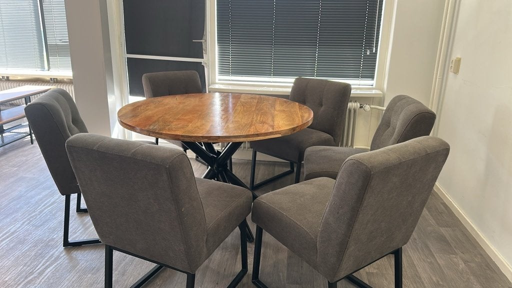 Mango eettafel + 6 stoelen Hardenberg, Ophalen, Zo goed als nieuw, Rond, 50 tot 100 cm