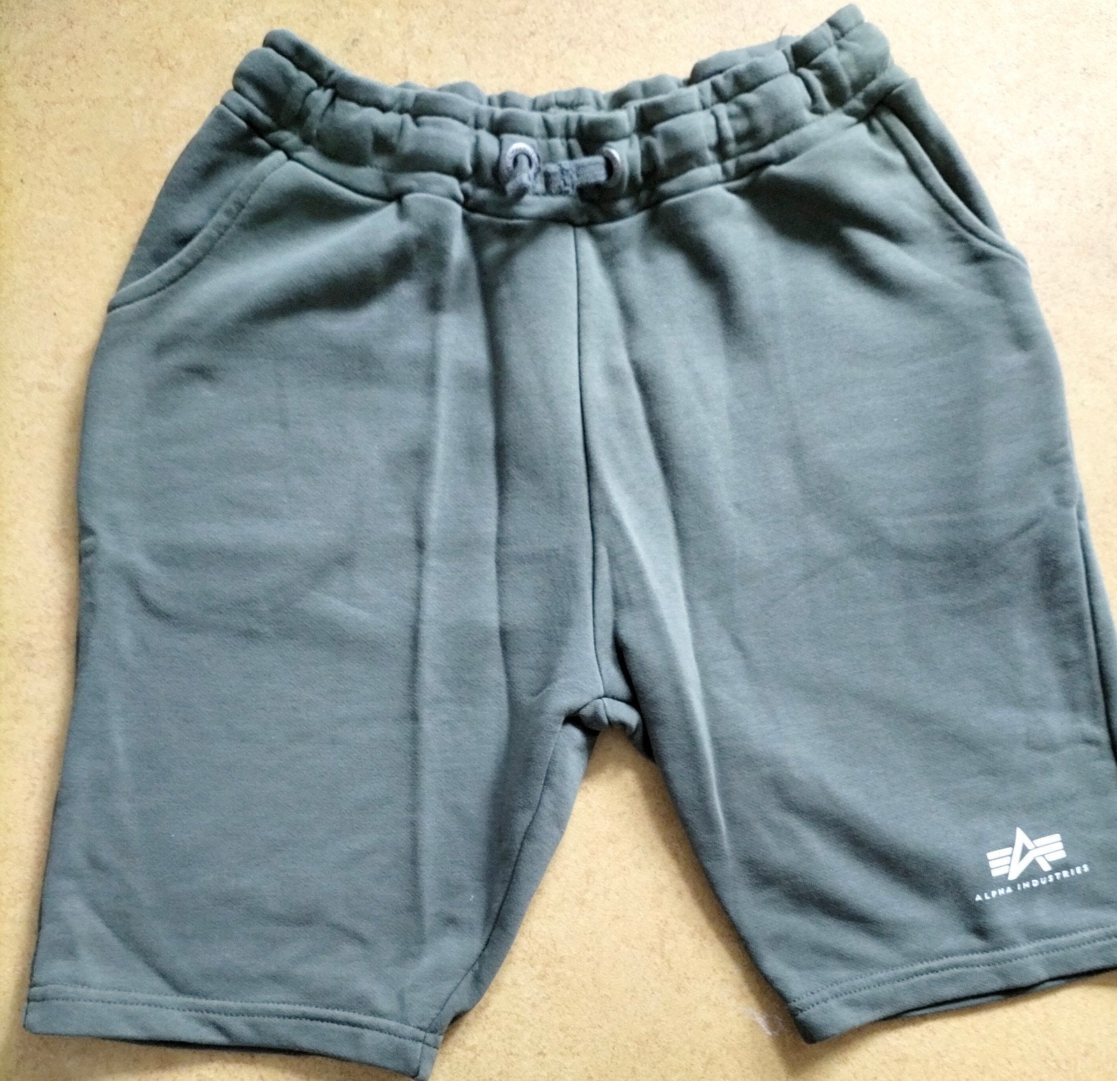 Sweatshort Alpha Industries mt 176, Broek, Alpha Industries, Ophalen of Verzenden, Zo goed als nieuw
