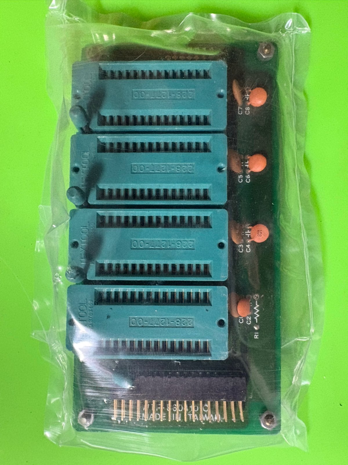 EPROM IC Printplaat met 4 ZIF Sockets - Nieuw in Verpakking, Ophalen of Verzenden, Nieuw