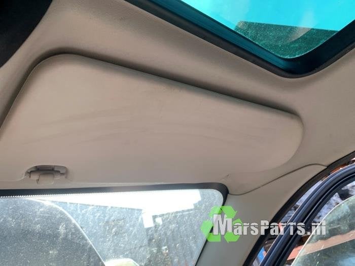 Zonneklep van een Landrover Freelander