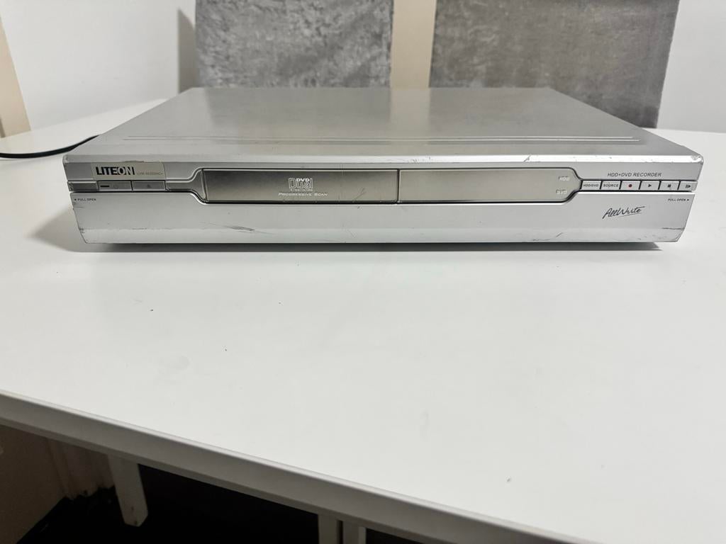 LiteOn LVW-5025GHC HDD/DVD Recorder, Overige merken, Gebruikt, Met harddisk, Dvd-recorder