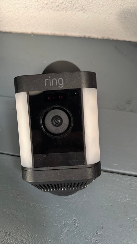 Ring Spotlight Cam Battery - Beveiligingscamera, Ophalen of Verzenden, Zo goed als nieuw, Buitencamera