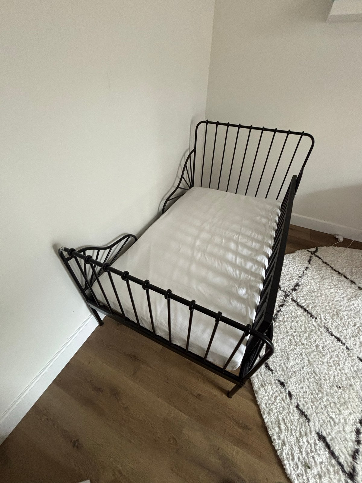 Uitschuifbaar kinderbed/eenpersoonsbed (zwart metaal), Ophalen, Eenpersoons, Zwart, 190 cm of minder