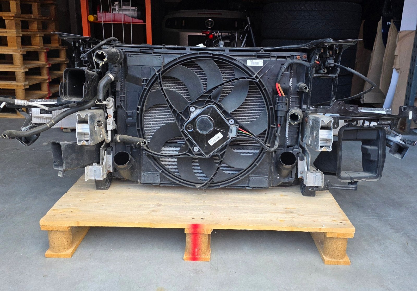BMW F30 F31 335d N57 Compleet Voorfront Koelerpakket + Radar, Ophalen, Gebruikt, -, Voor