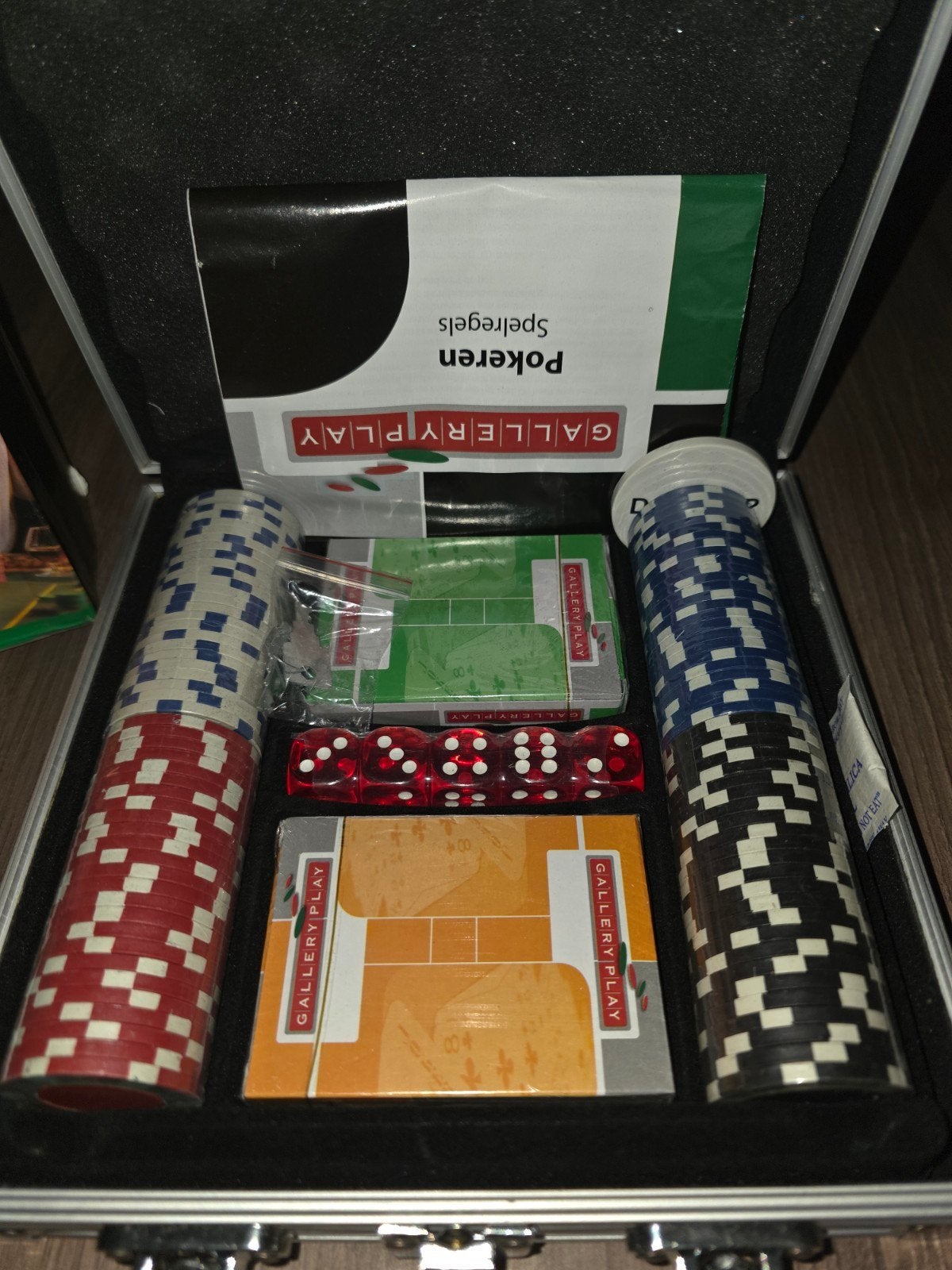 Pokerset / Casinobordspel in aluminium koffer, Drie of vier spelers, Ophalen of Verzenden, Zo goed als nieuw, Gallery Play