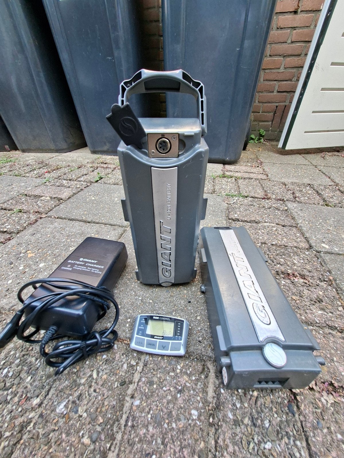 Giant E-bike Accu's en Oplader 4 pins met Display, Ophalen, Gebruikt