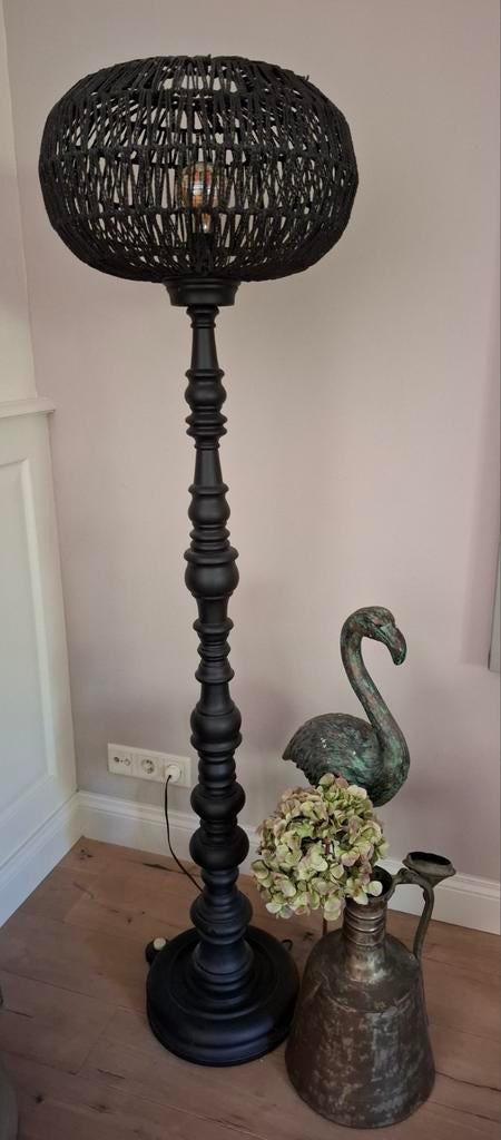 Leuke vintage staande lamp zwart., Ophalen, Gebruikt, Vintage, 150 tot 200 cm