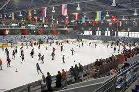 20% korting entree De Uithof Schaatsbaan, Tickets en Kaartjes, Drie personen of meer, Mei
