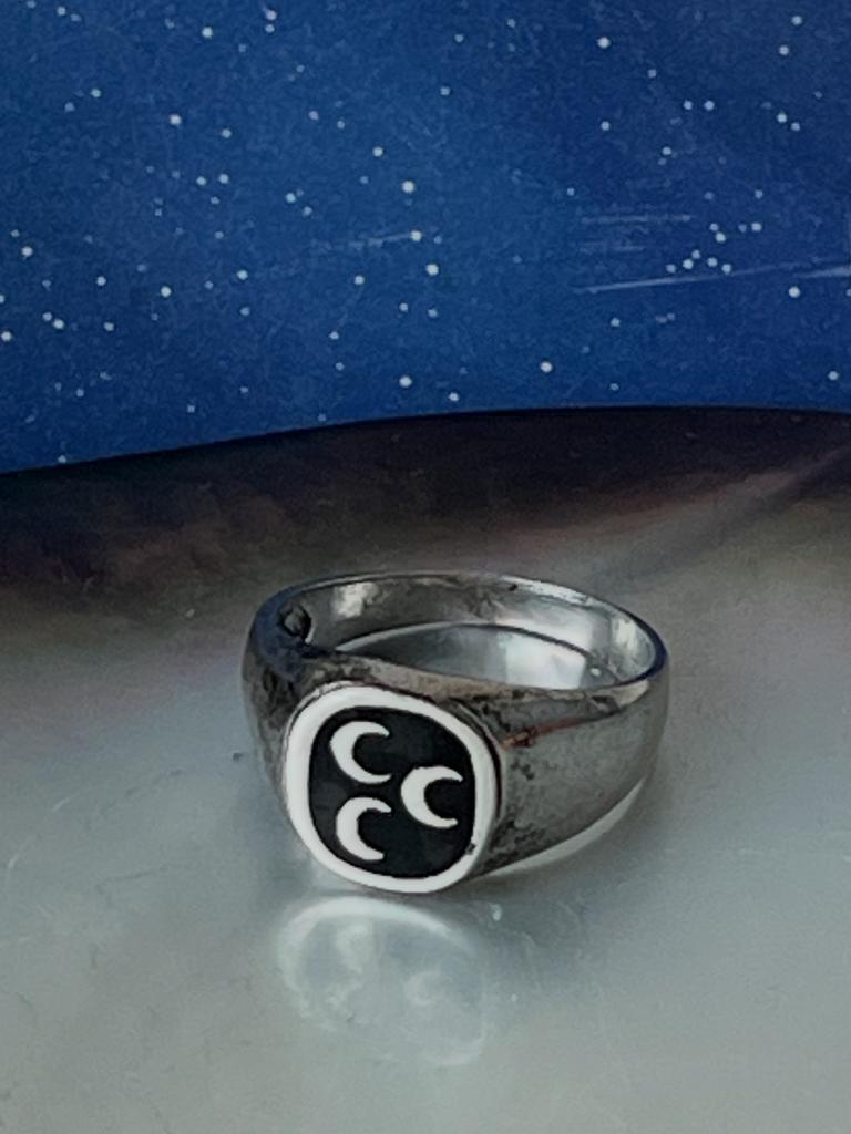 Turkse zilveren ring met 3 halve manen, Ophalen of Verzenden, Zilver, Ring