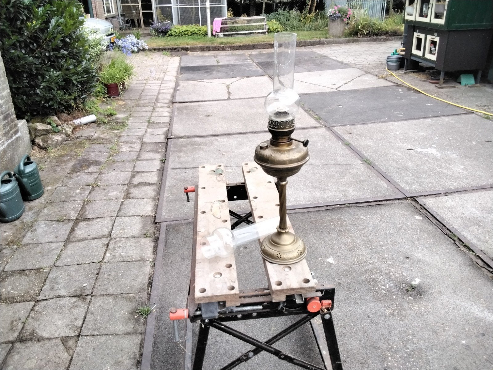 Oude olielamp, Ophalen