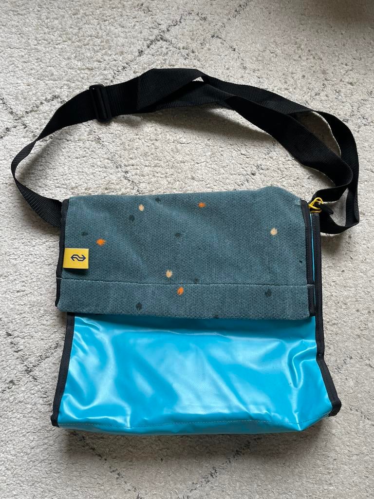 NS tas van gerecycled materiaal, Ophalen of Verzenden, Nieuw, Blauw