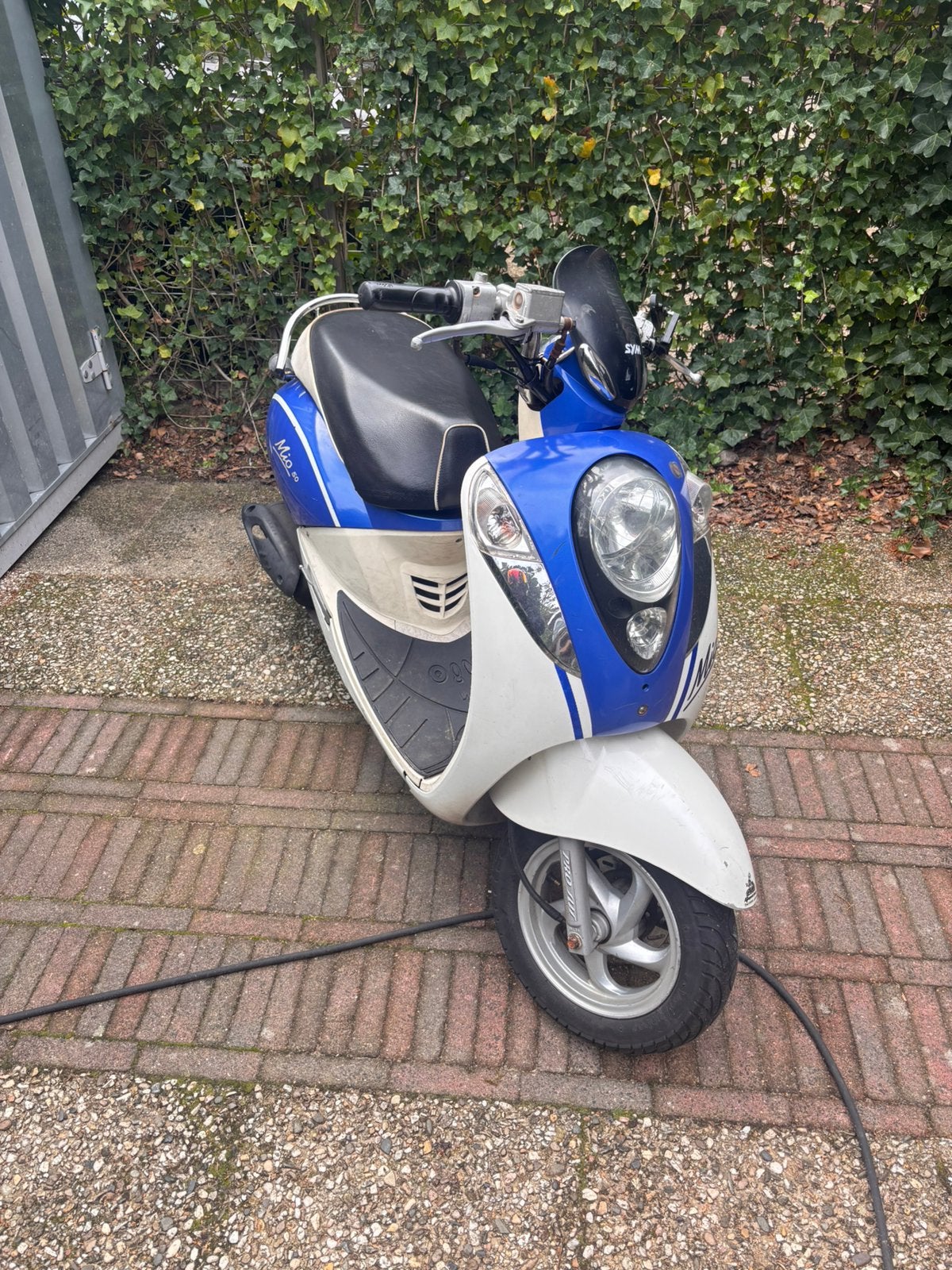 Sym mio 50 brom, Gebruikt, Maximaal 45 km/u, Benzine, 50 cc