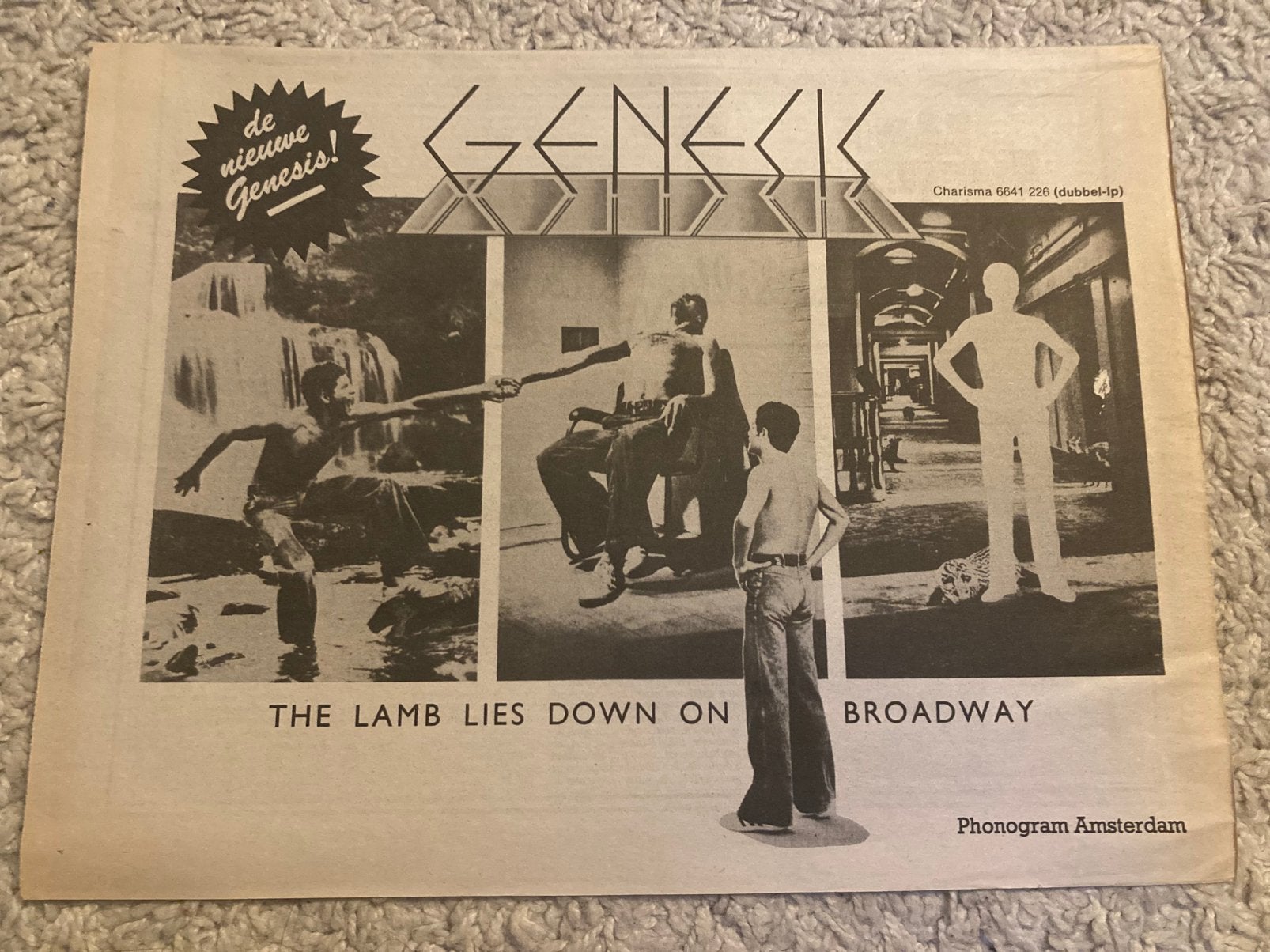GENESIS Lamb Lies Down release A4 advertentie, Ophalen of Verzenden, Zo goed als nieuw, Poprock