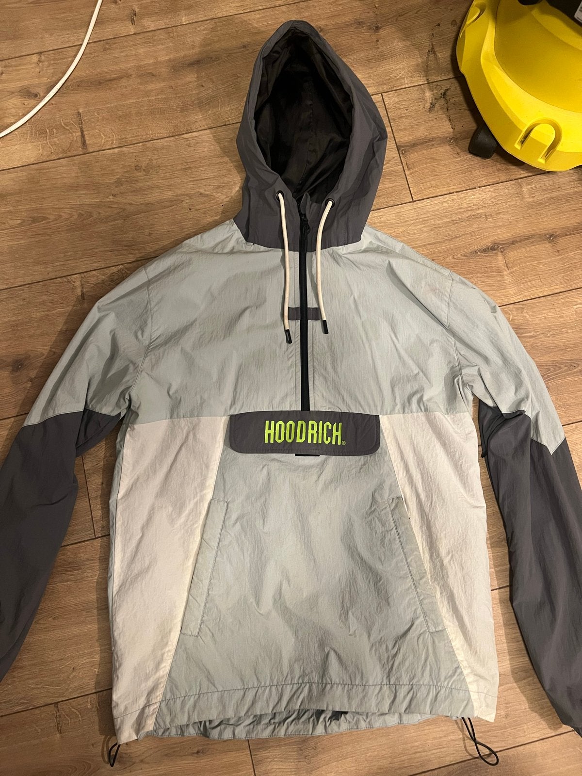 Hoodrich windjack zo goed als nieuw, Ophalen of Verzenden, Zo goed als nieuw, Overige maten, Grijs