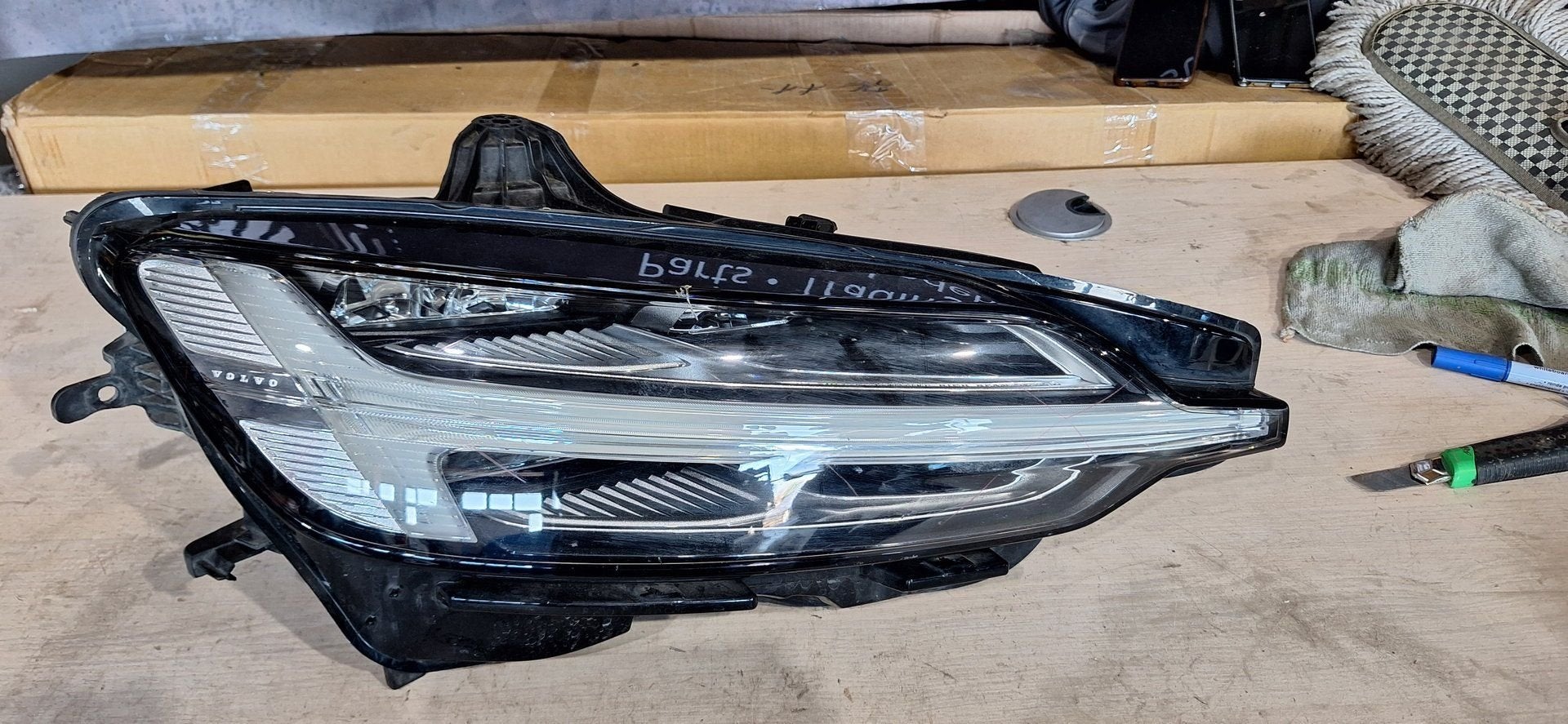 Volvo XC60 Full LED koplamp, Gebruikt, -, -, Ophalen of Verzenden