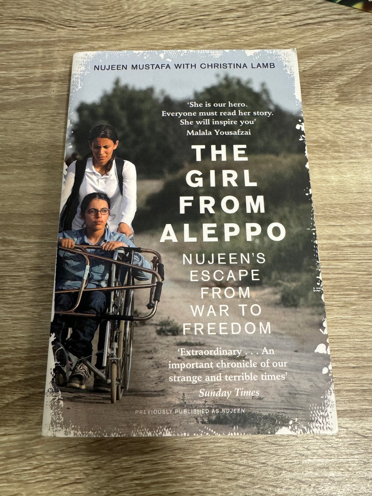 The Girl From Aleppo - Christina Lamb, Ophalen of Verzenden, Zo goed als nieuw