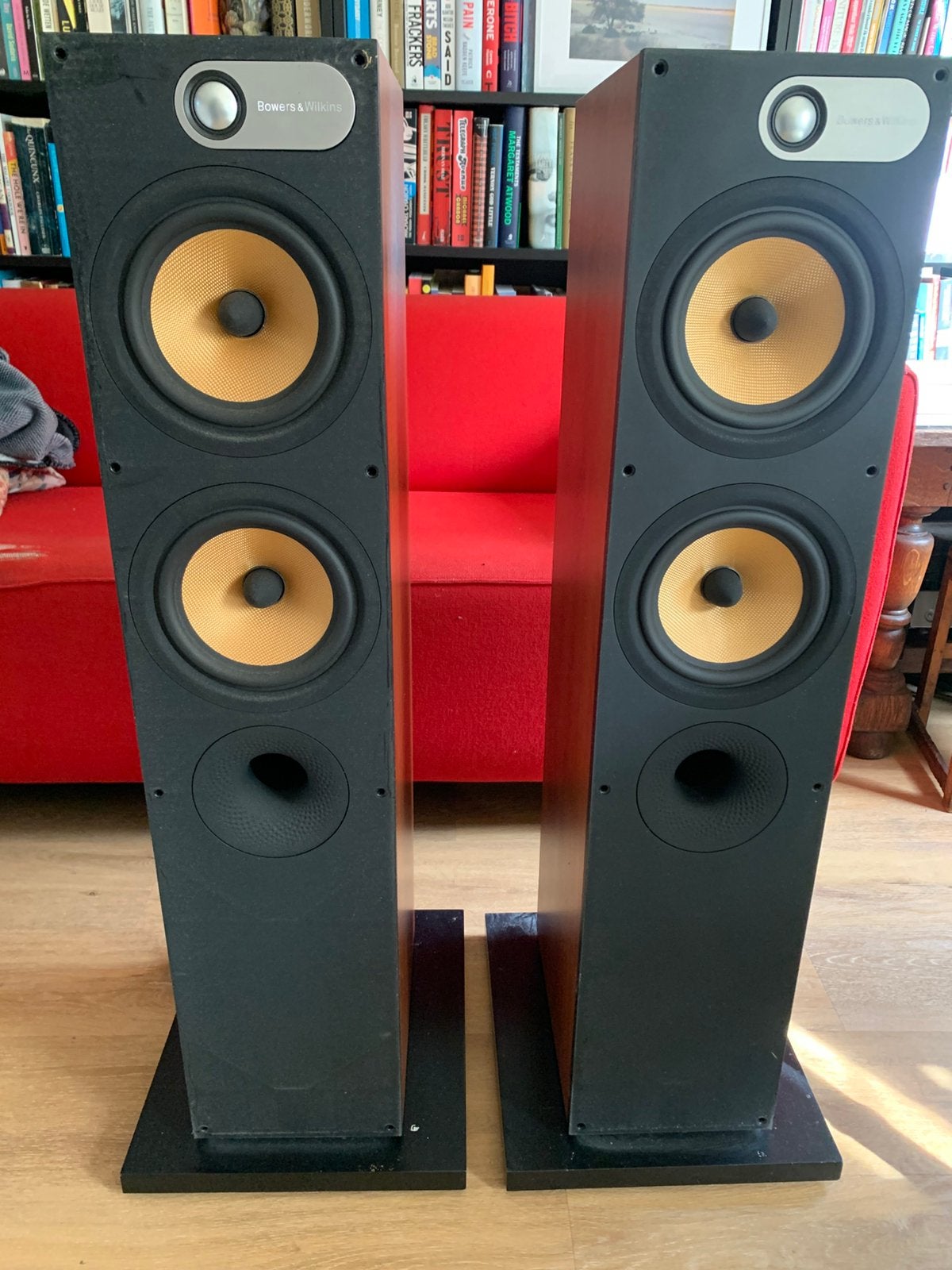 Bowers & Wilkins speakers 684, Ophalen, Zo goed als nieuw, 60 tot 120 watt, Bowers & Wilkins (B&W)