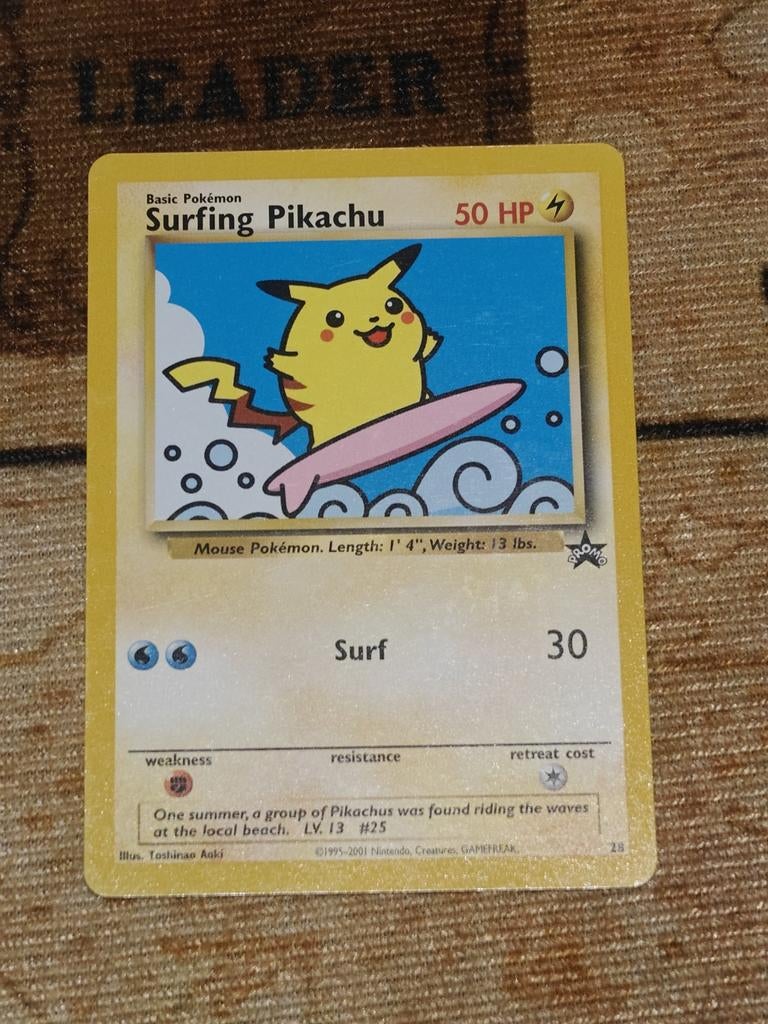 Surfing Pikachu (WP 28) promo pokémon, Ophalen of Verzenden, Zo goed als nieuw, Losse kaart
