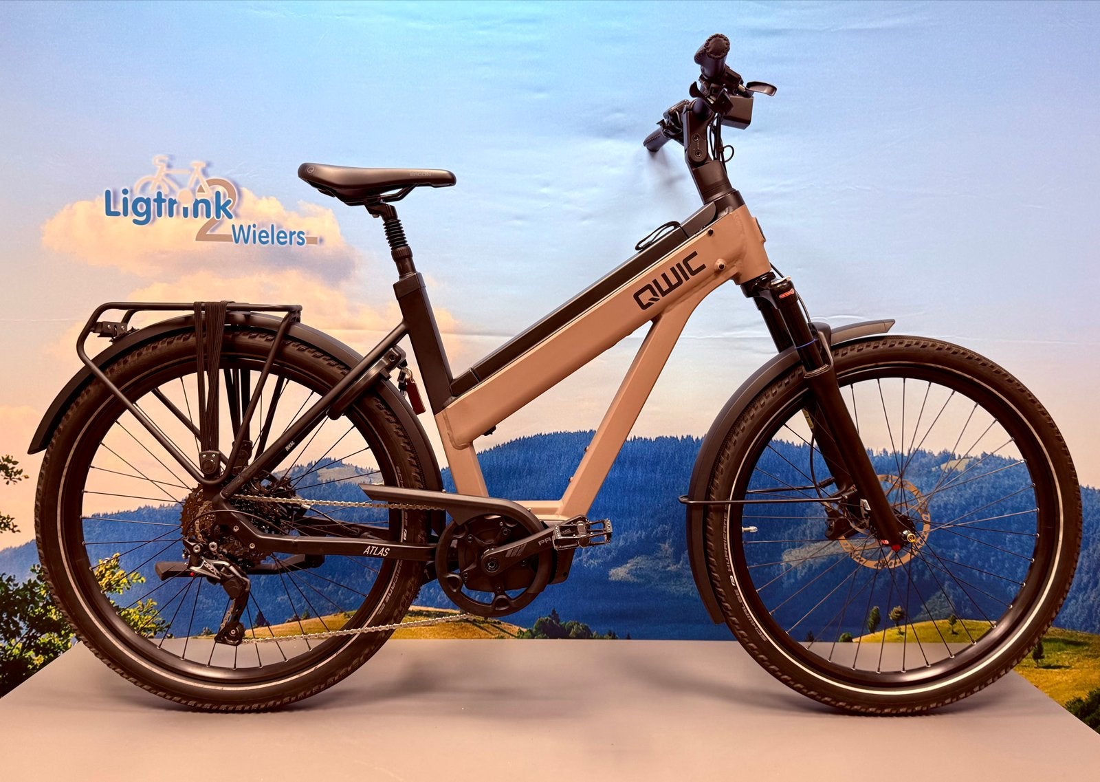 QWIC Atlas E-bike 756 watt accu, Qwic, Ophalen of Verzenden, Zo goed als nieuw, 51 tot 55 cm