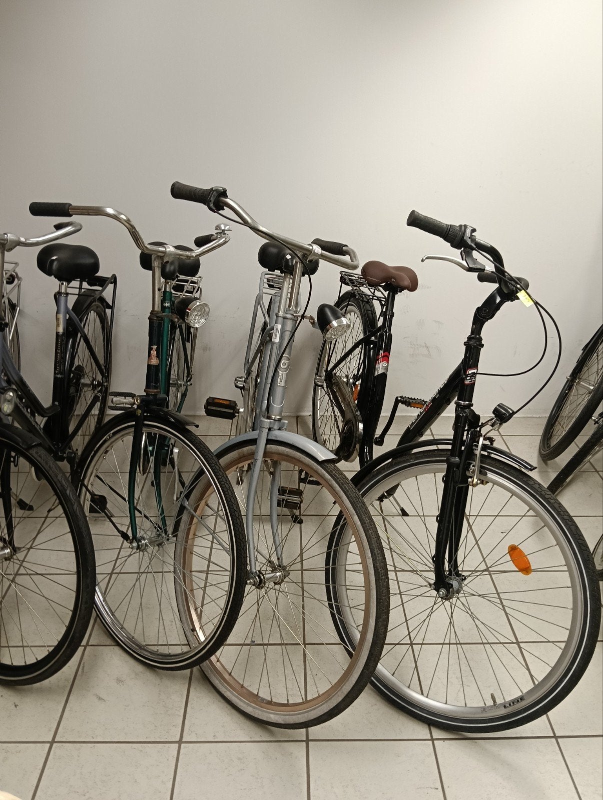 Van klein tot groot nieuw en tweedehands fietsen vanaf 100 e, Fietsen en Brommers, Ophalen, ., ., .