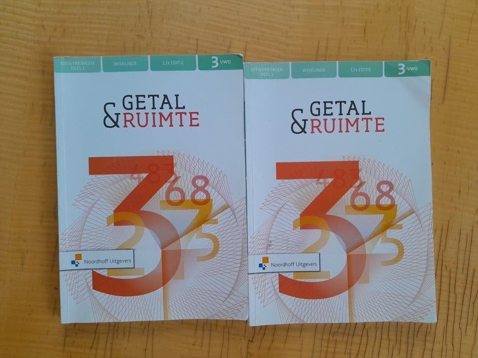 3 VWO Getal en Ruimte uitwerkingen deel 1 en 2, 12e editie, Boeken, Ophalen of Verzenden