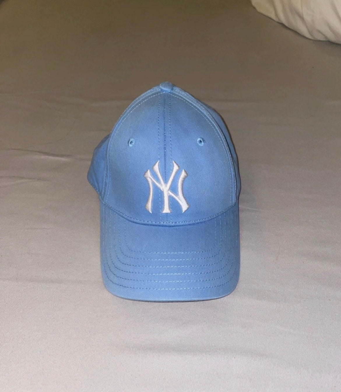 Lichtblauwe New Era NY Pet - Zo goed als nieuw, Verzenden, Zo goed als nieuw, Pet