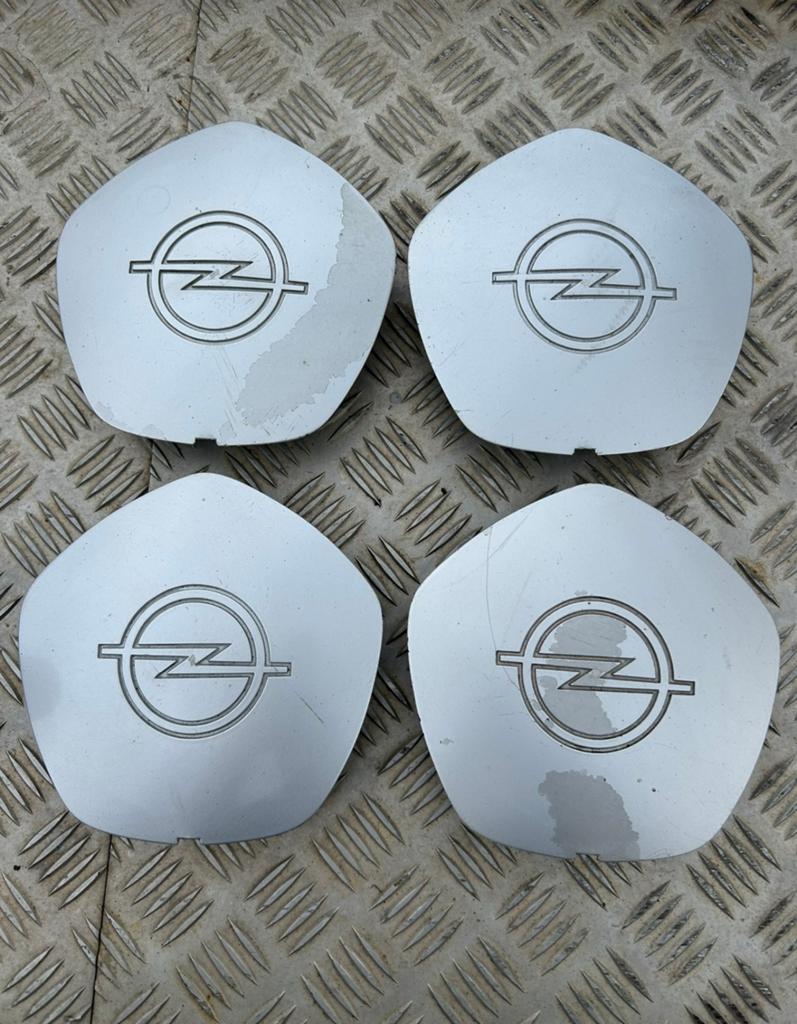 Opel Kadett Wiel Center Kapjes - Set van 4, Ophalen of Verzenden, Gebruikt, Opel