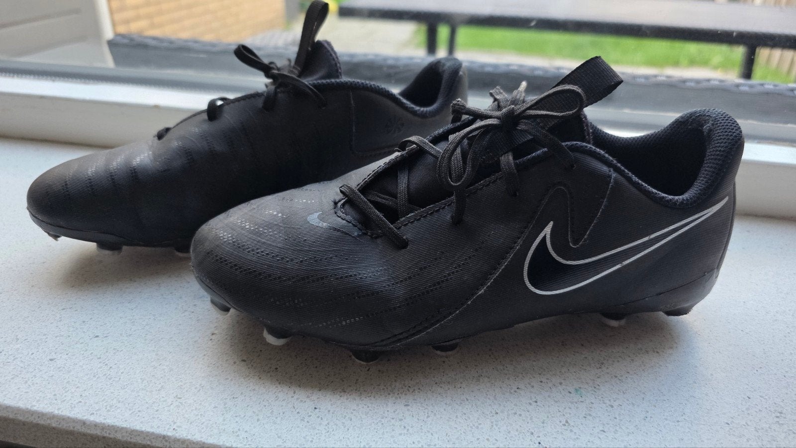 Gebruikte Nike voetbalschoenen - Maat 36, Sport en Fitness, Maat XS of kleiner, Ophalen of Verzenden, Gebruikt, Schoenen
