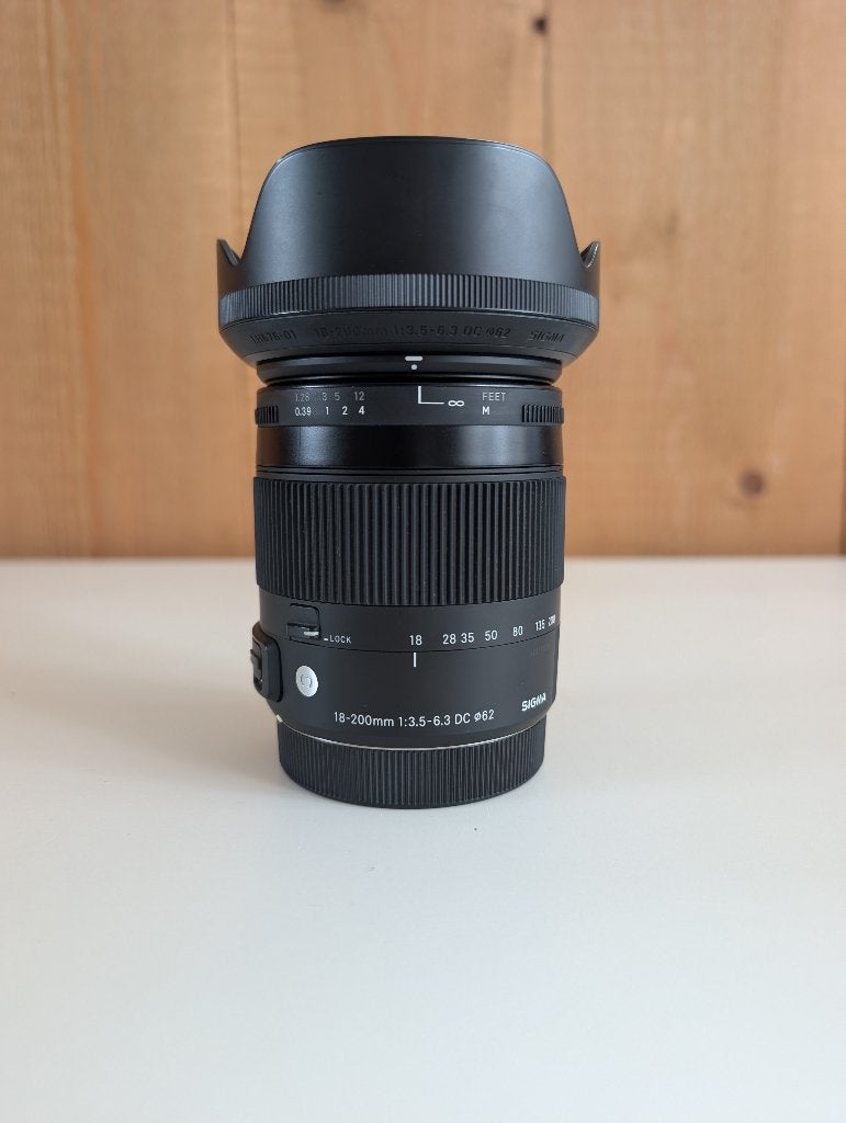 Sigma 18-200mm f/3.5-6.3 DC Macro OS Contemporary voor Canon, Sigma, N.v.t., Zo goed als nieuw, Handmatige focus