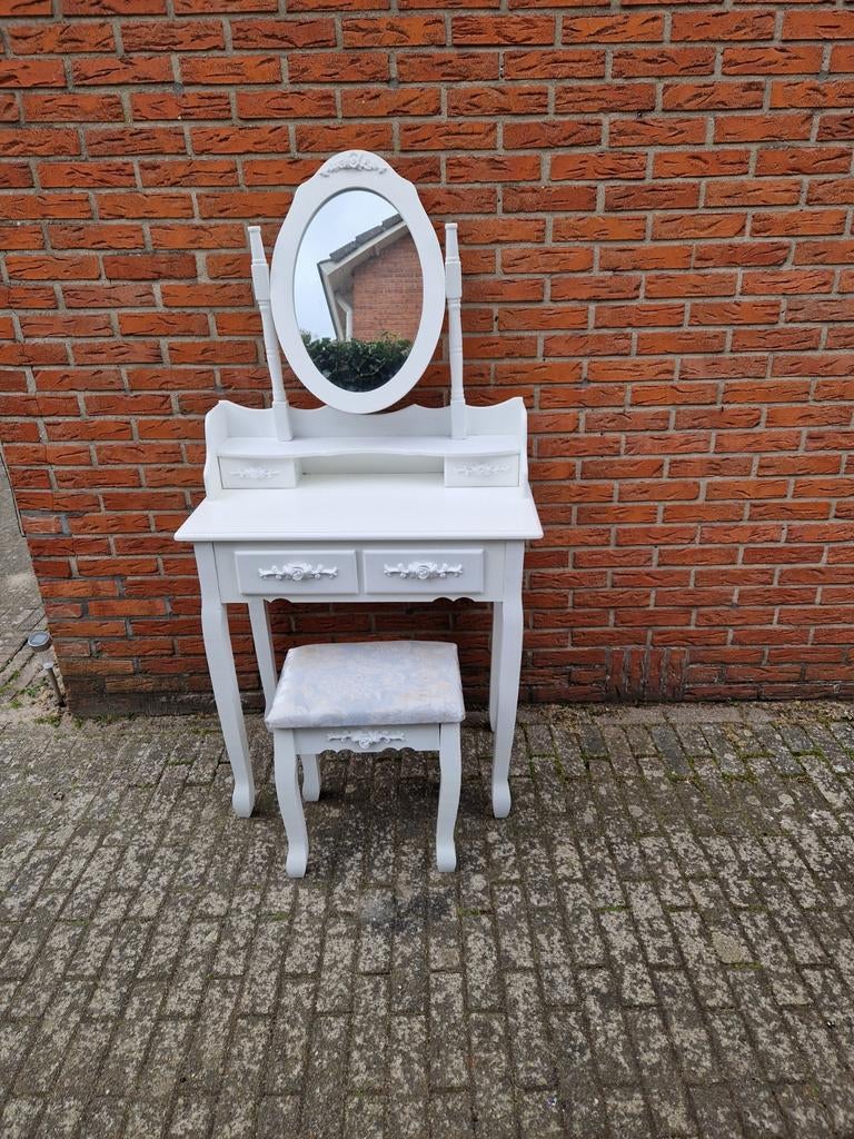 Kaptafel voor een meidenkamer, Ophalen, 50 tot 100 cm, Minder dan 100 cm