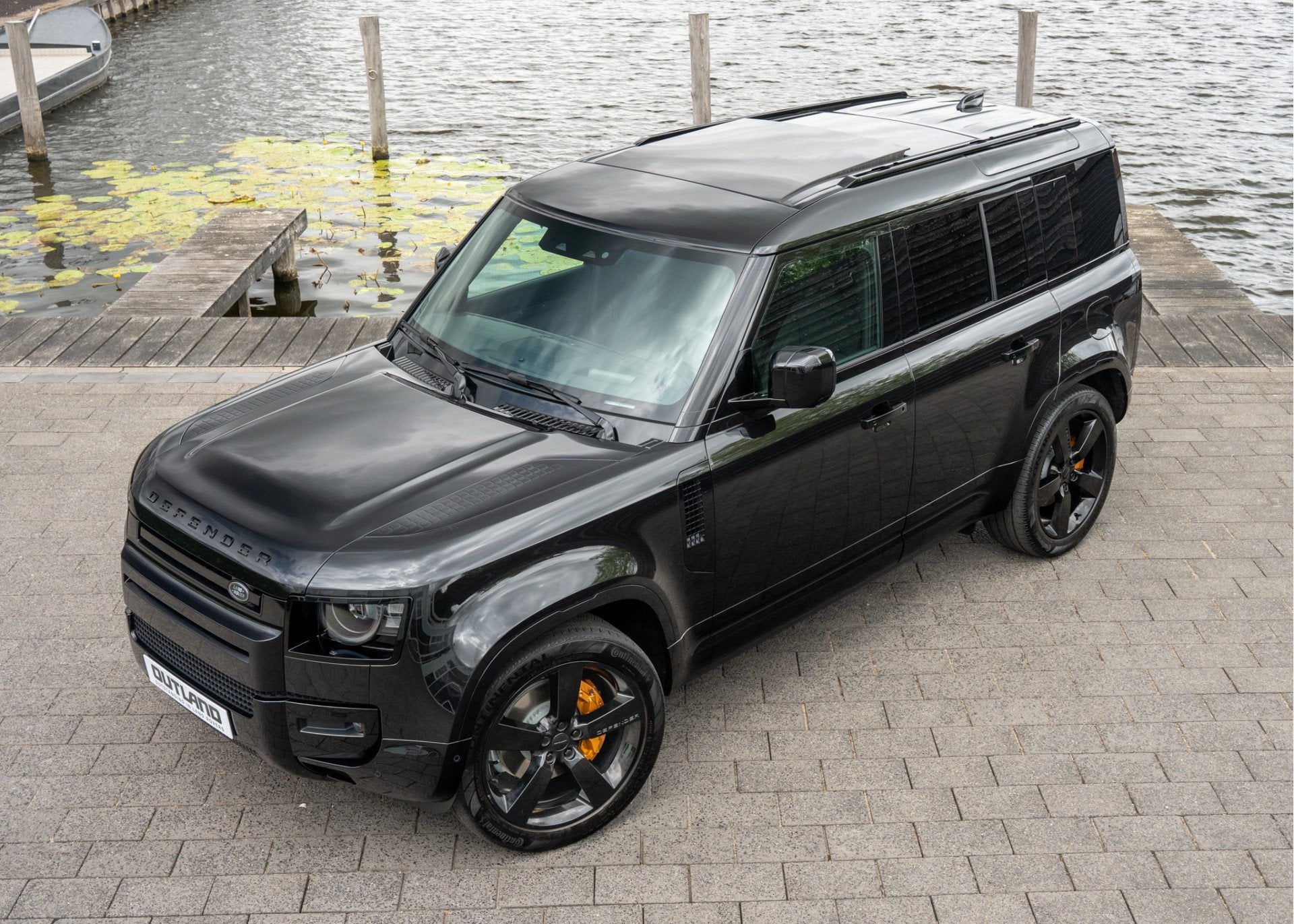 Land Rover Defender 110 P300e 110 X-Dynamic HSE | Full Optio, Automaat, Dealer onderhouden, Gebruikt, Zwart
