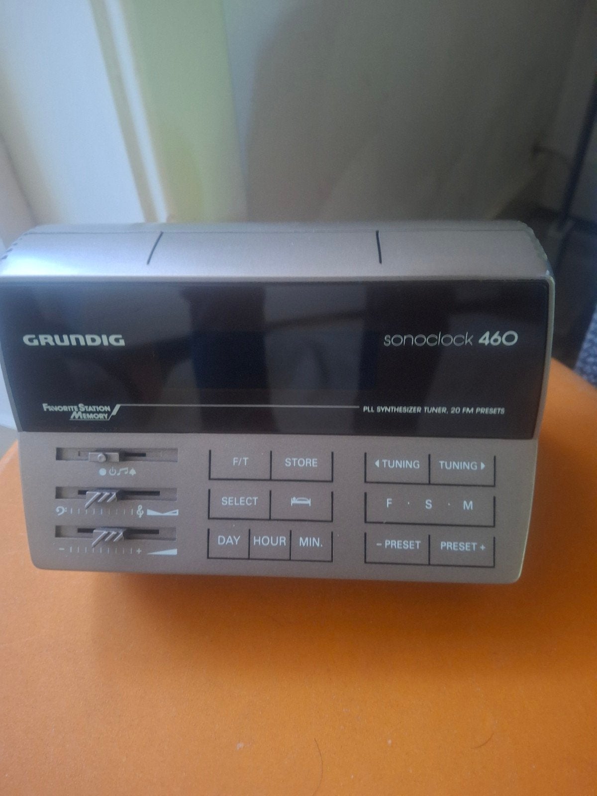 Vintage Grundig Sonoclock 460 (wekkerradio), Ophalen of Verzenden