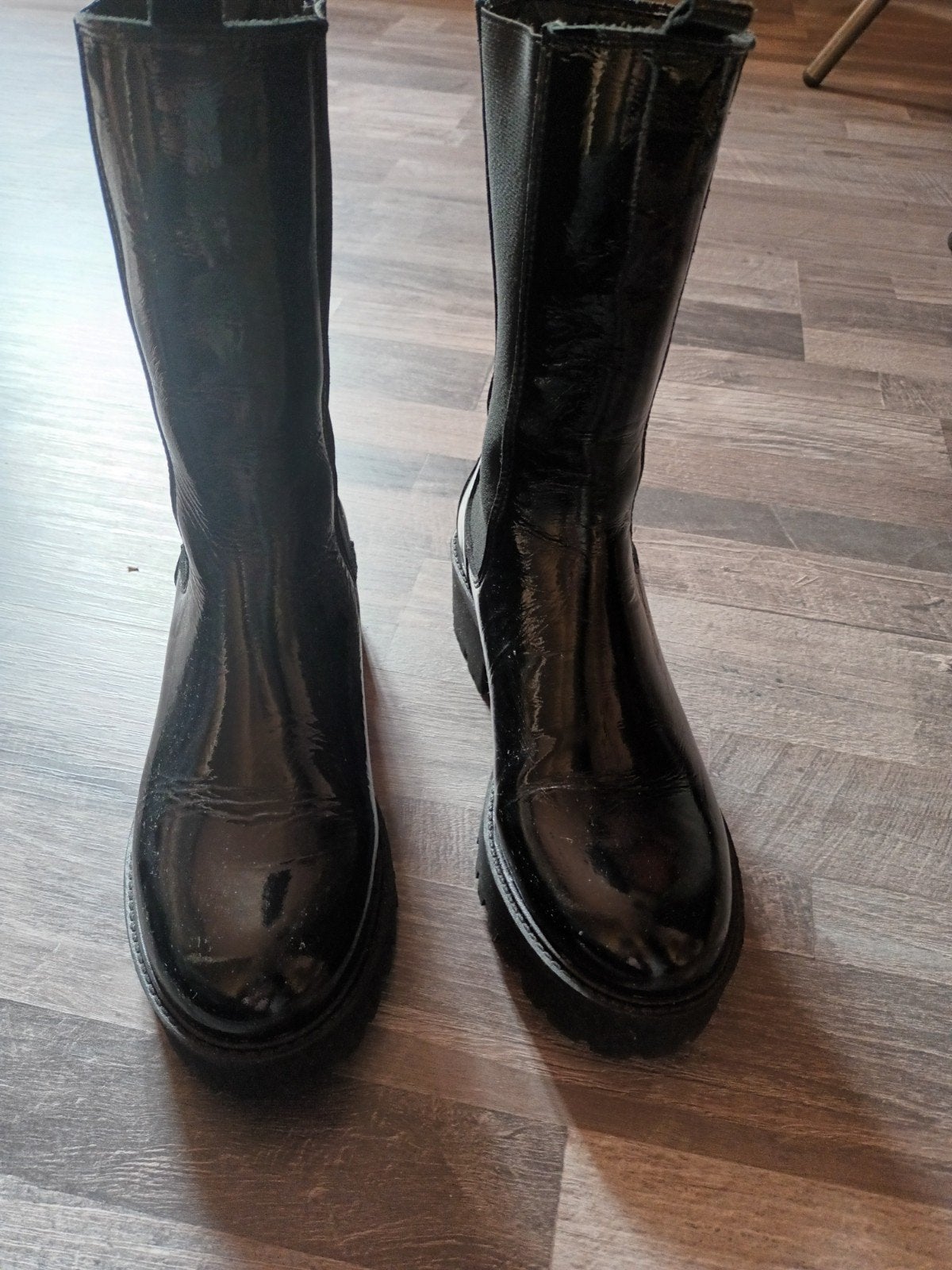 Zwarte lakleren laarzen, Zwart, Ophalen of Verzenden, Zo goed als nieuw, Lage of Enkellaarzen