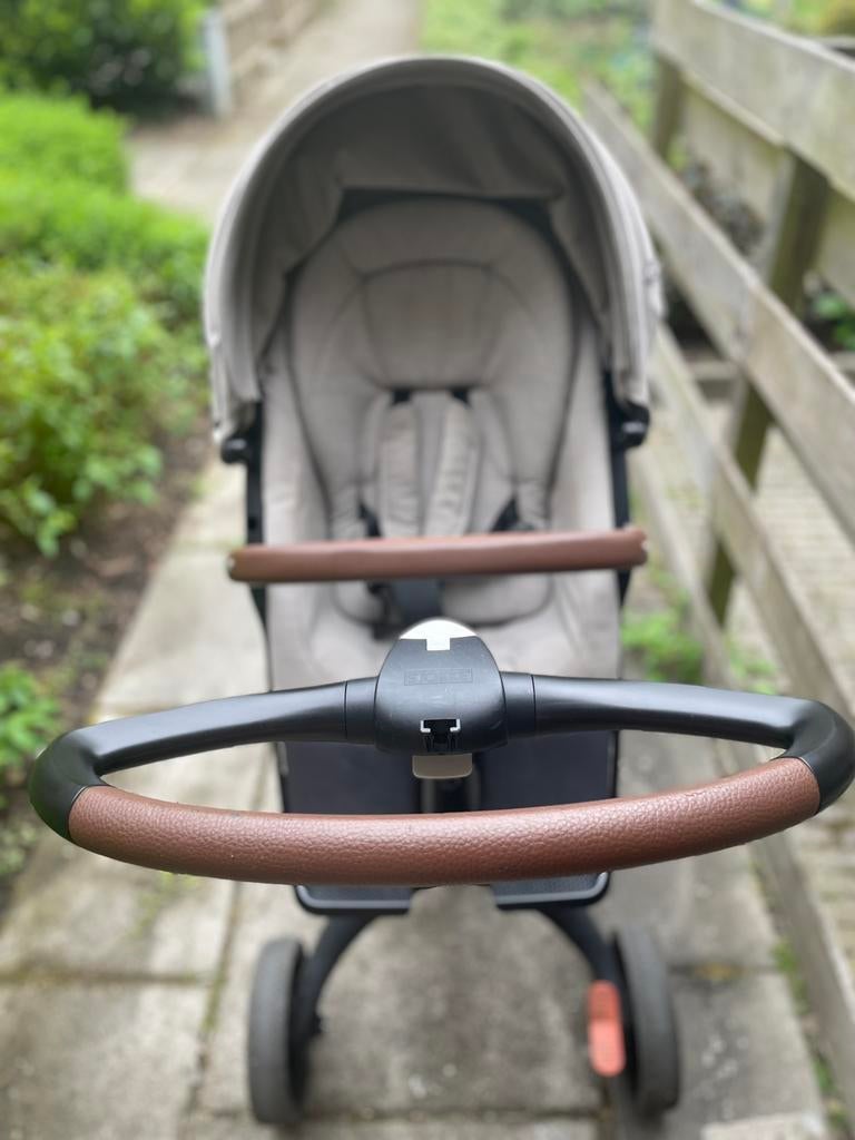 Stokke kinderwagen, Zo goed als nieuw, Verstelbare duwstang, Ophalen, Kinderwagen