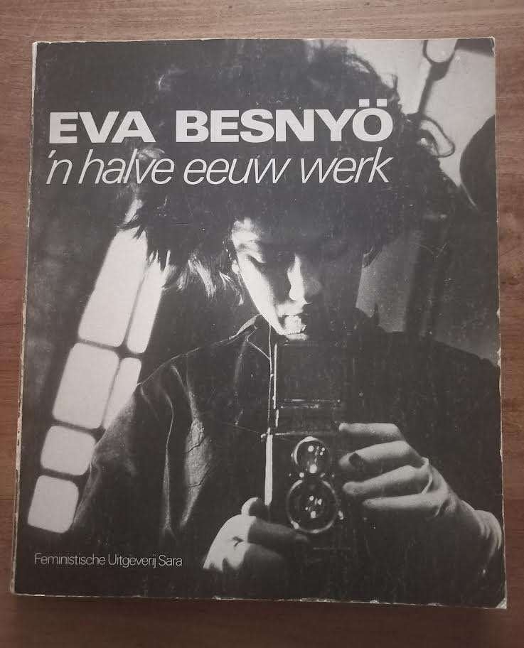 Eva Besnyö: ‘n Halve eeuw werk., Ophalen of Verzenden, Eva Besnyö, Gelezen, Fotografen