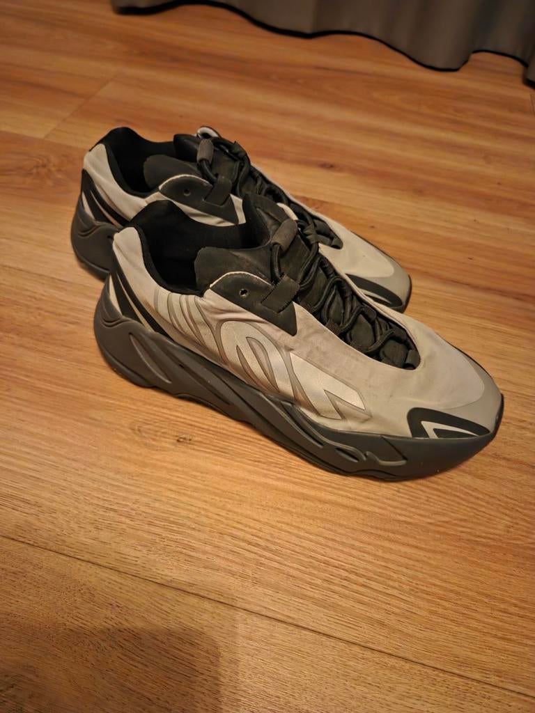 Yeezy Boost 700 MNVN - Stijlvolle Sneakers, Ophalen, Adidas Yeezy, Sneakers of Gympen, Grijs
