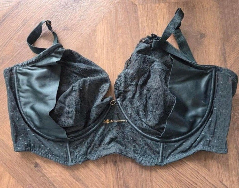 Donkergroene kanten BH van Primark - Maat 80i, Kleding | Dames, Primark, Ophalen of Verzenden, Groen, BH
