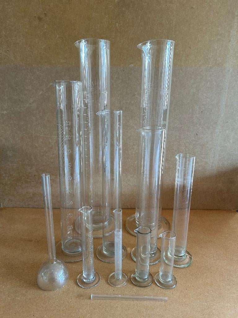 Maatcilinders apotheek vinted antiek, Ophalen