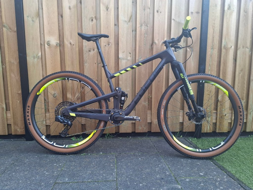 MTB Fully ;  Focus O1E Factory (Maat L), Zo goed als nieuw, Schijfrem, 53 tot 57 cm, Ophalen