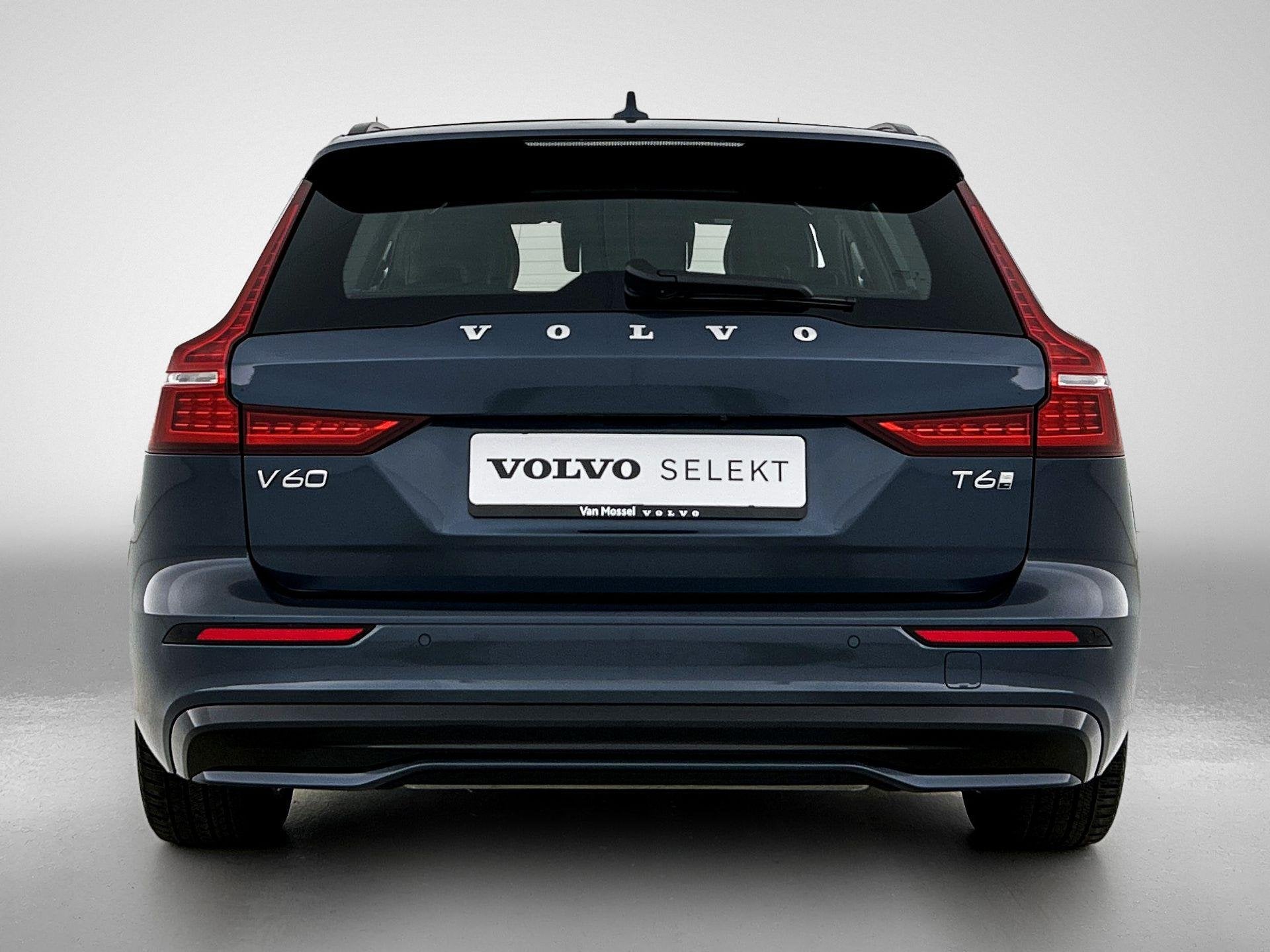 Volvo V60 2.0 T6 Plug-in hybrid AWD Plus Dark, Auto's, Automaat, 12 maanden, Gebruikt, Euro 6