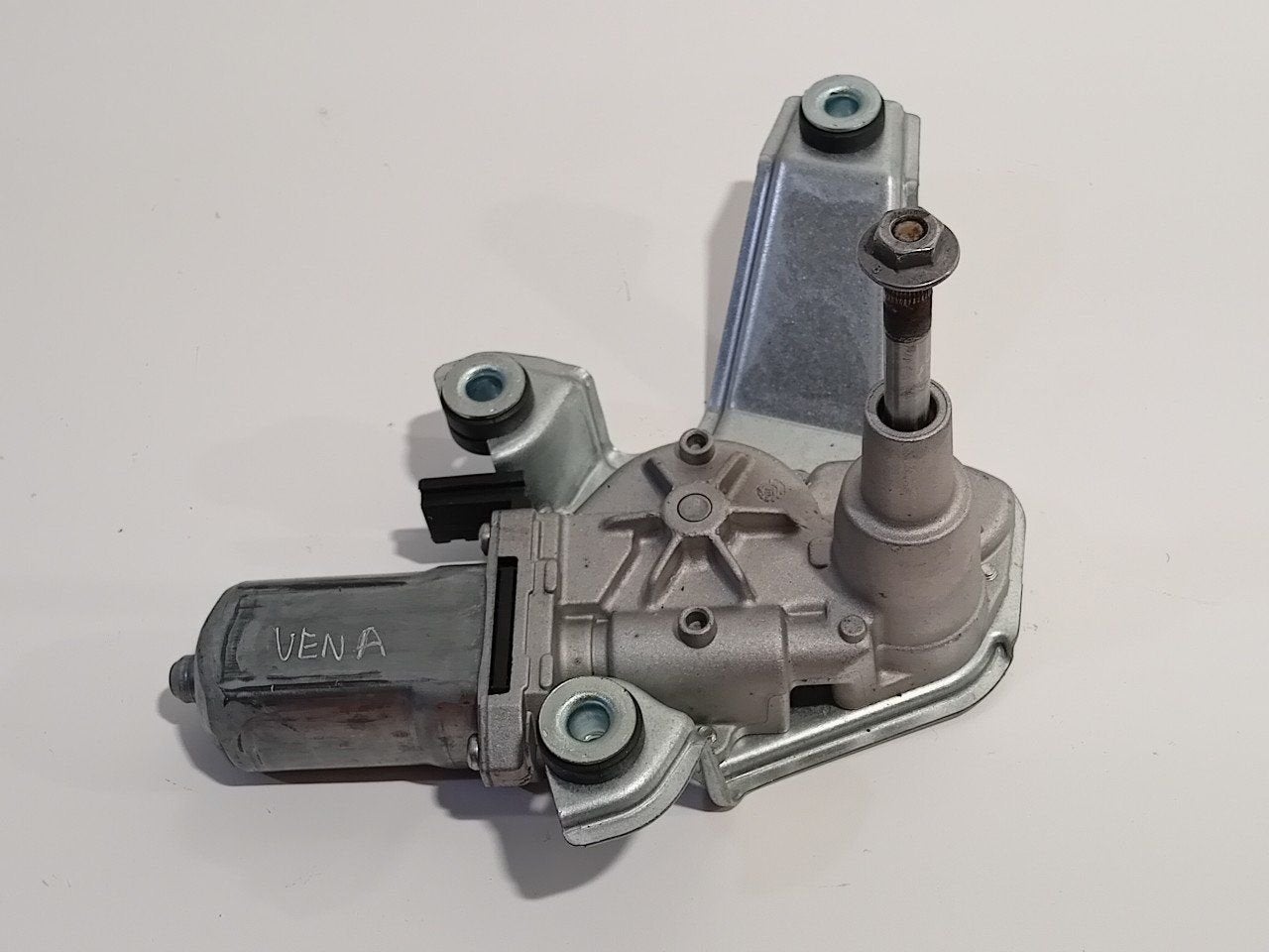 Ruitenwissermotor achter Fiat 500X, Onderdelen@venauto.nl, Van der Ven Autorecycling B.V., Gebruikt, Ettenseweg 76, 4706 PB Roosendaal, The Netherlands