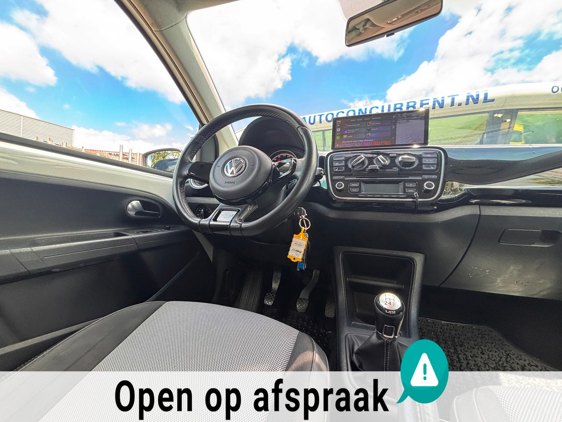 Volkswagen Up! 1.0 cross up! BlueMotion, Nwe. APK, Carplay,, Auto's, Euro 5, Gebruikt, Up!, 4 stoelen