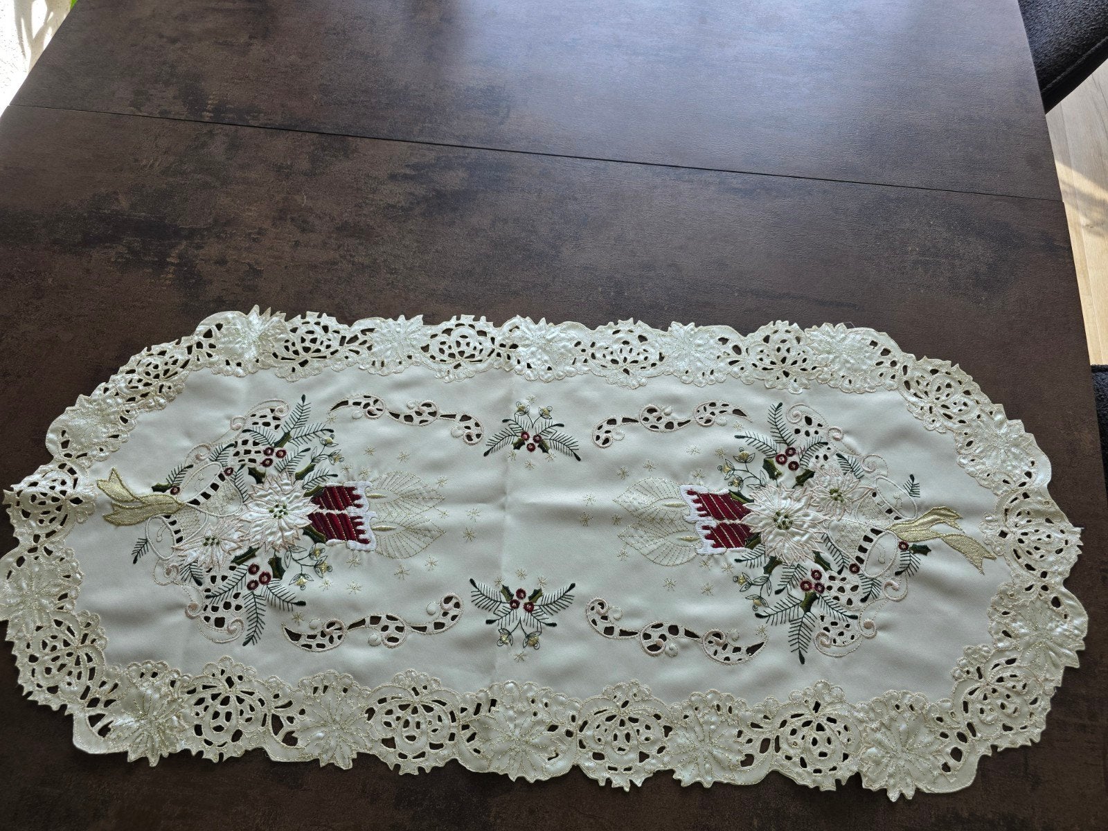 Nieuwe luxe broderie Kersttafelloper met goudgaren  38x85, Ophalen of Verzenden, Nieuw