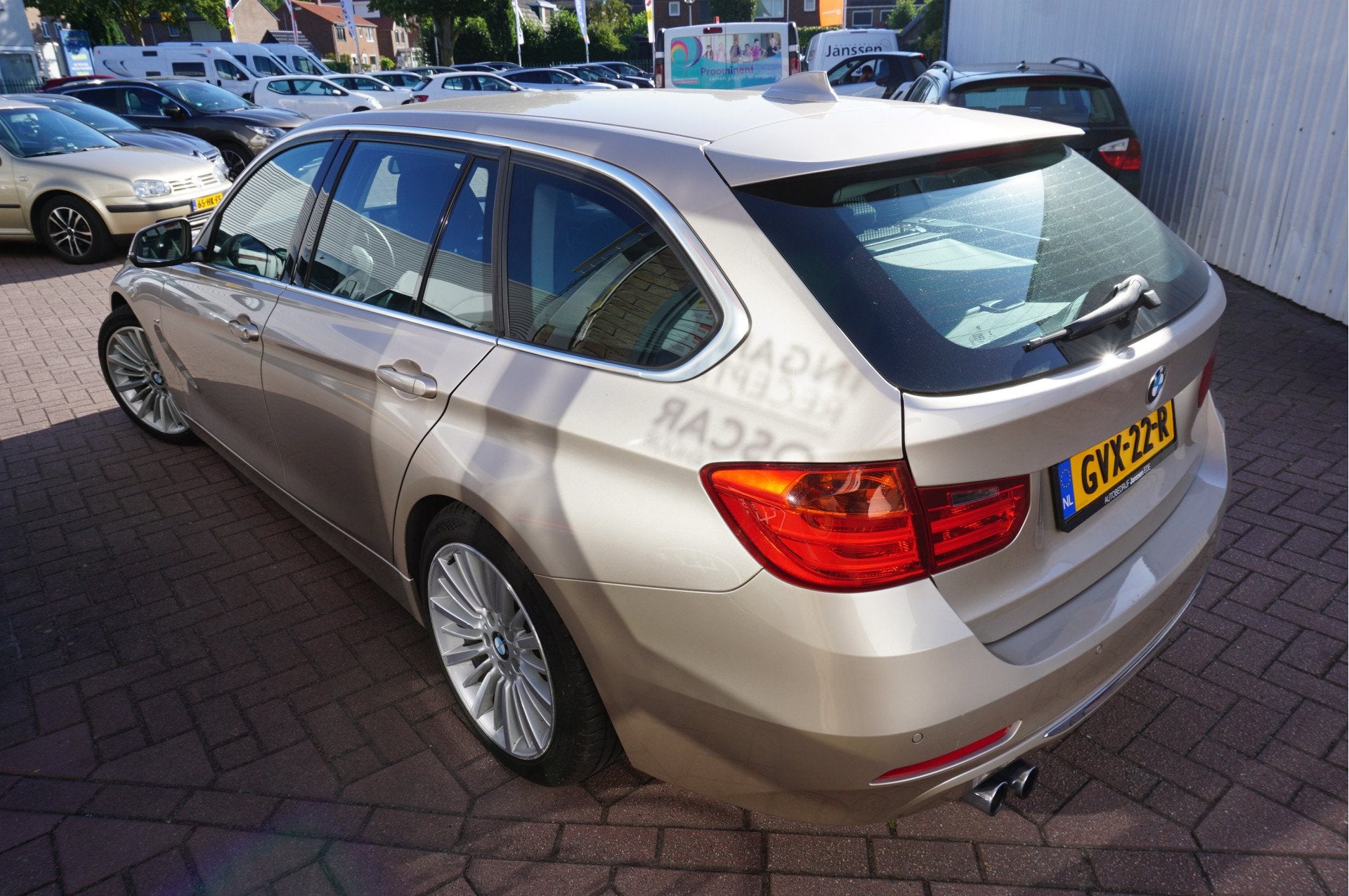BMW 3 Serie Touring 328I Luxury Line Automaat (bj 2013), Auto's, BMW, Automaat, 745 kg, Gebruikt, Zwart