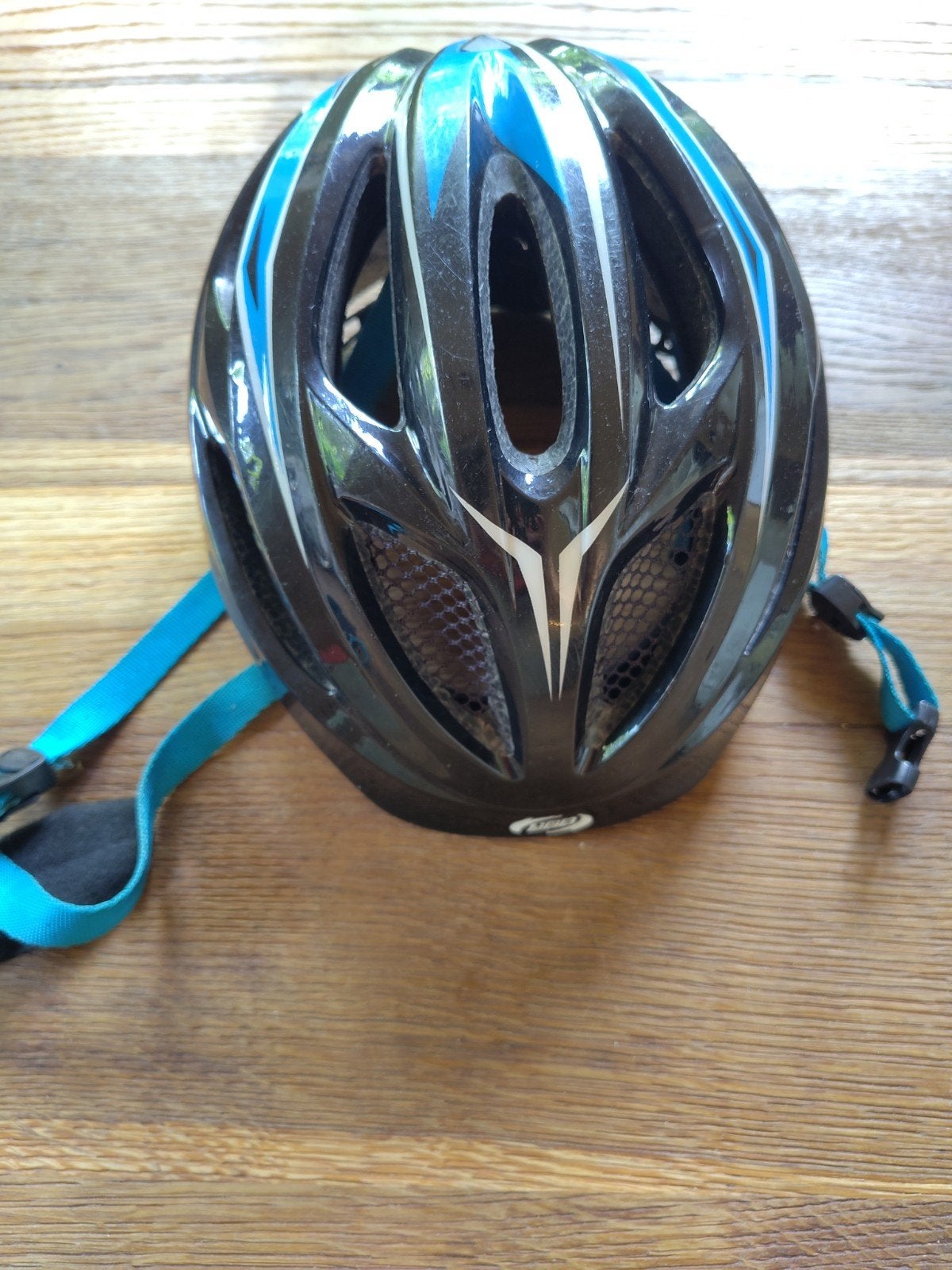 Kinder fietshelm bbb, Jongen of Meisje, Overige maten, Ophalen of Verzenden, Zo goed als nieuw