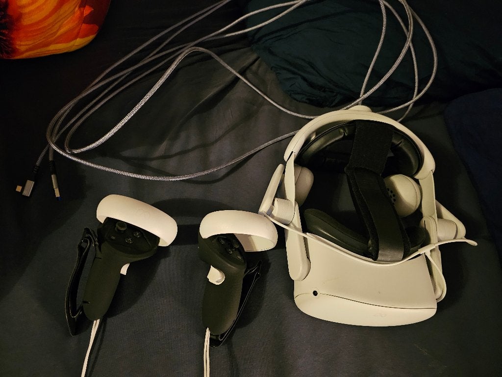 Meta Quest 2 256GB - met Kiwi audiostrap, Spelcomputers en Games, Virtual Reality, Verzenden, Zo goed als nieuw, VR-bril, Overige platformen