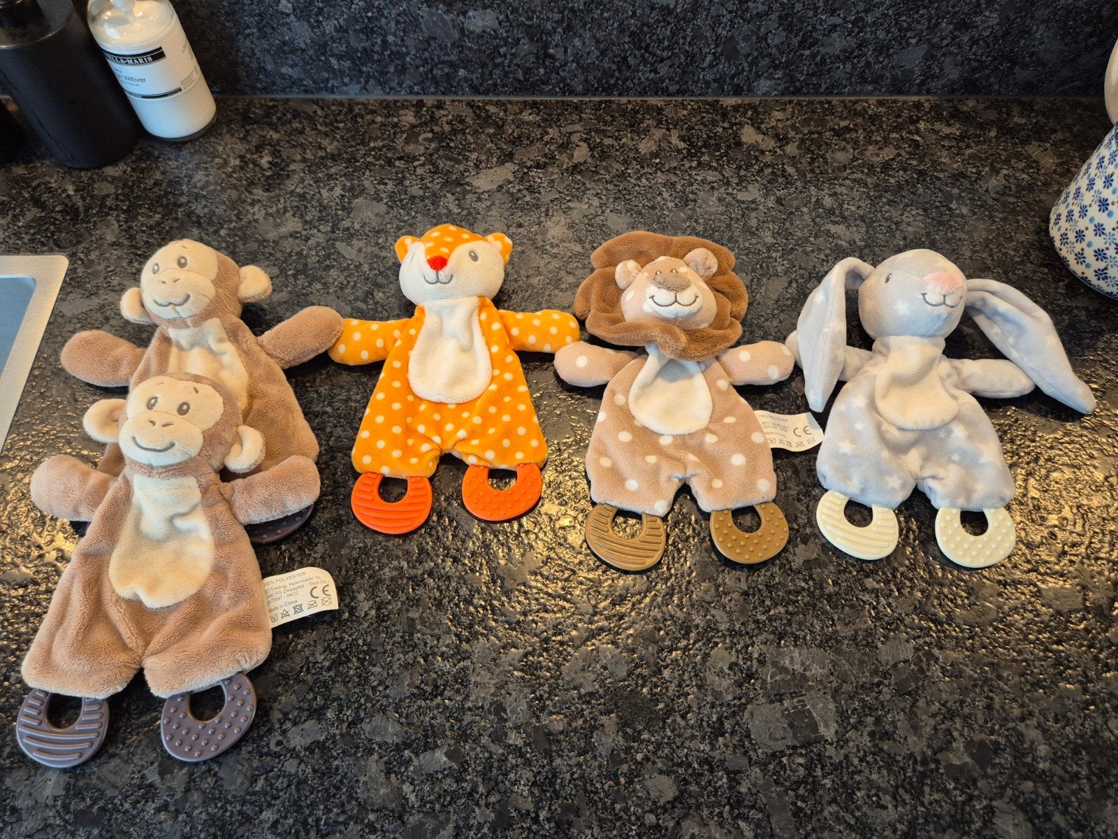 Knisperdoekjes met bijtringen konijn, leeuw, vos en aap, Ophalen of Verzenden, Overige typen
