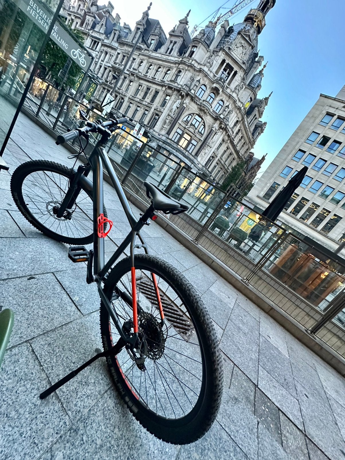 Foto 3 van Mountainbike Cube Reaction Pro XL 21 Frame 29 inch MTB bike