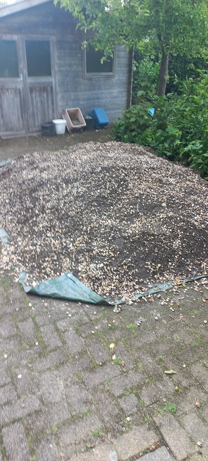 Bult grind aangeboden, moet nog gezeefd worden., Tuin en Terras, Grind, Keien en Split, Ophalen